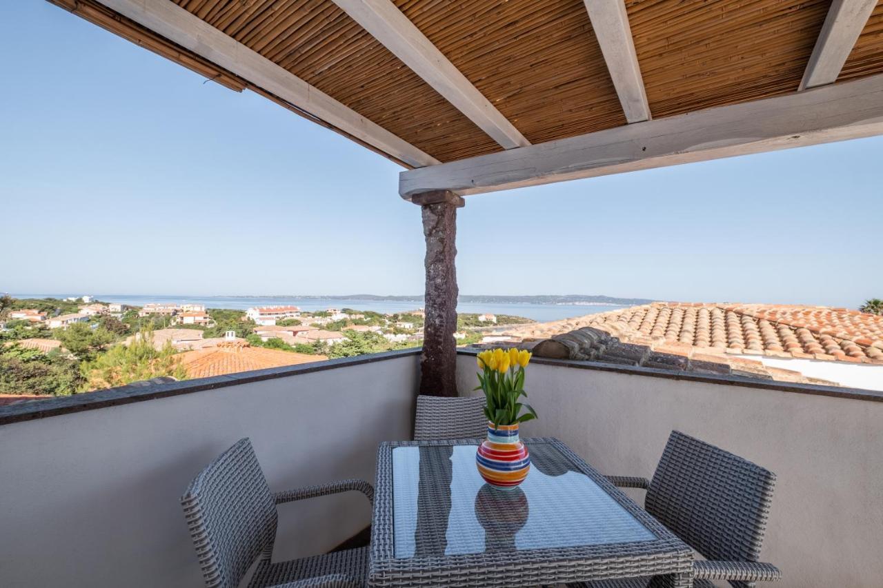 Le Nacchere Dimore A Portata Di Mare Calasetta Exterior photo